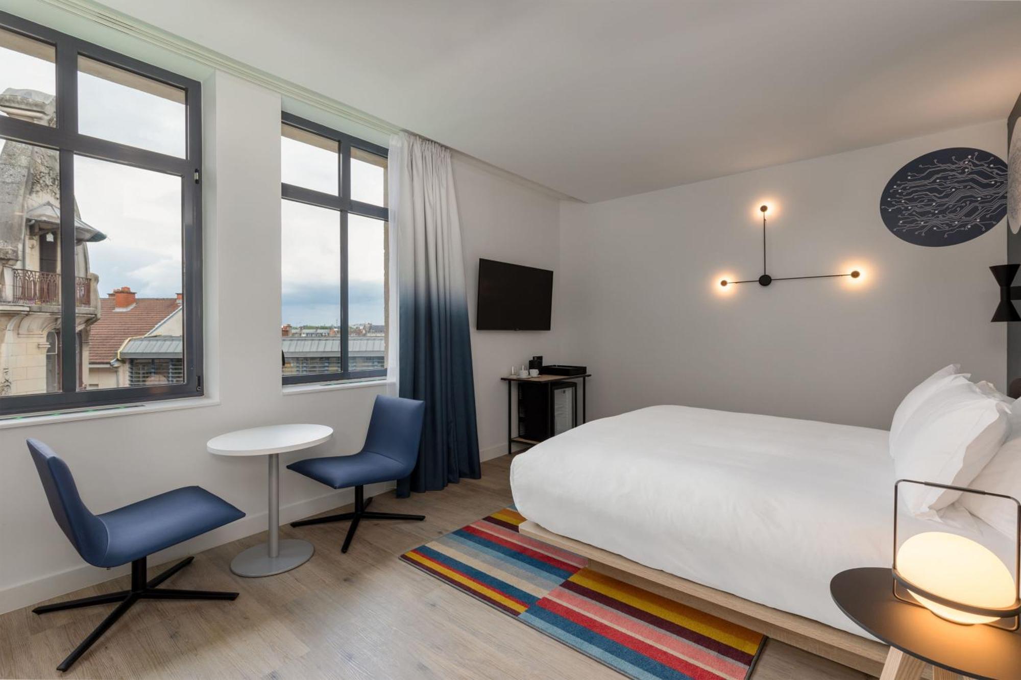 Aloft Hotel Dijon By Marriott Exterior photo