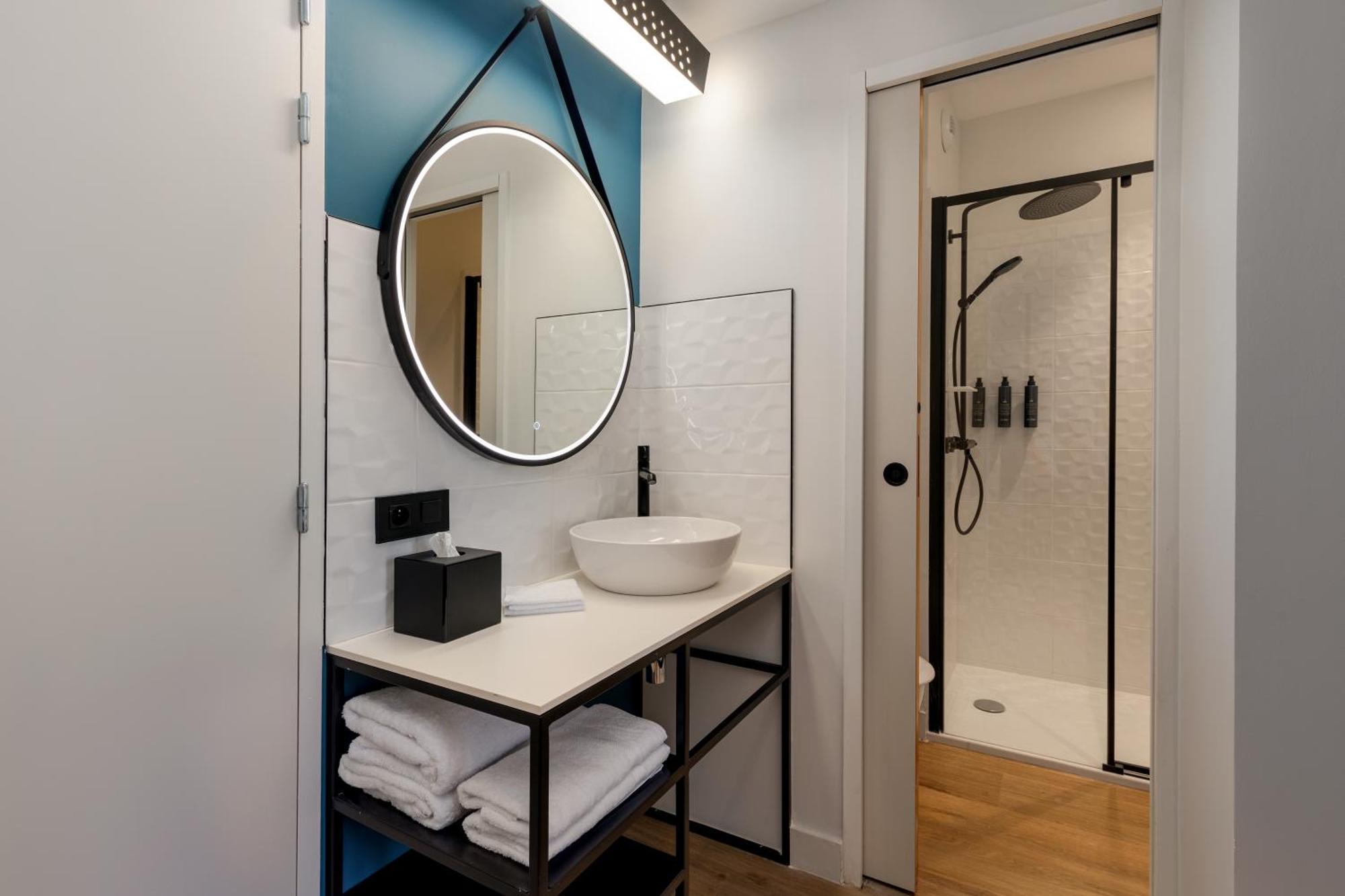 Aloft Hotel Dijon By Marriott Exterior photo